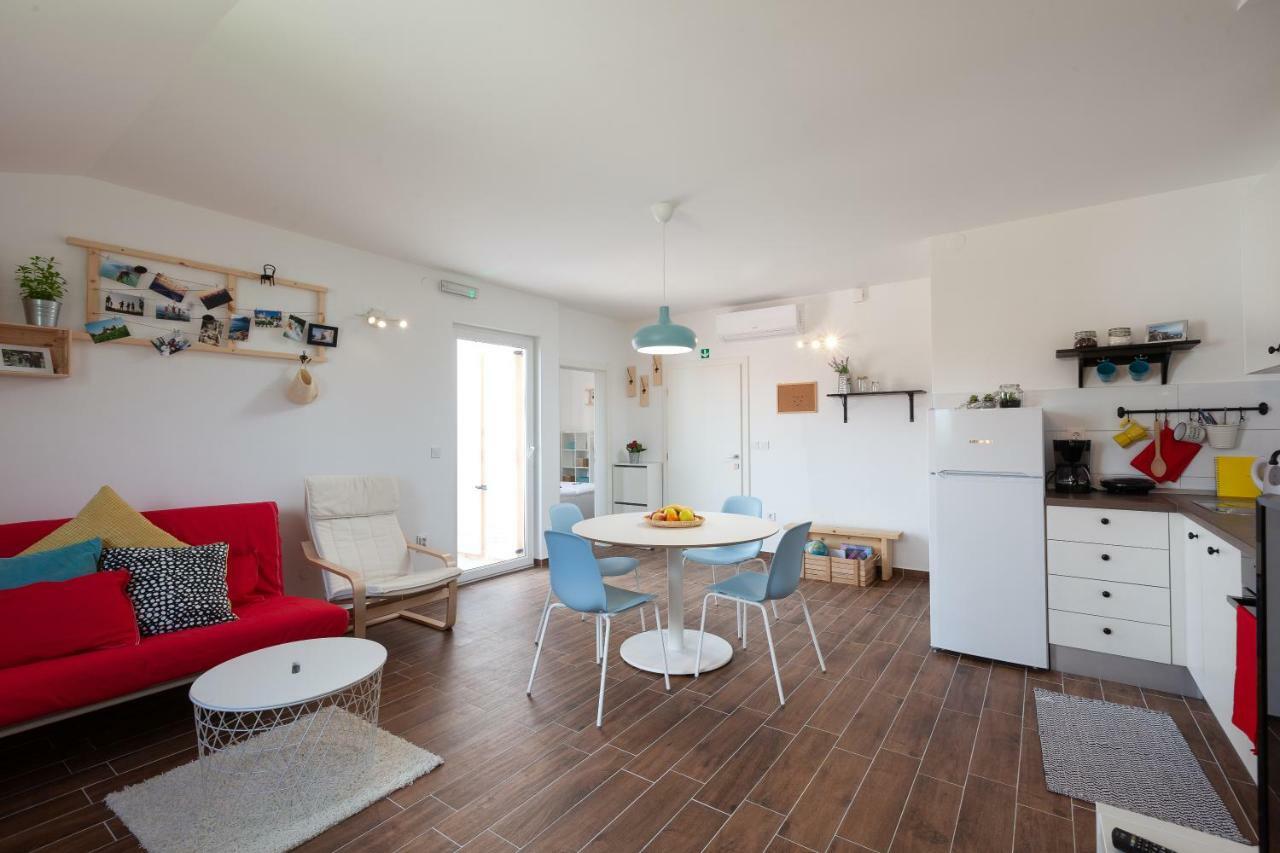 Kvasina Apartments Zadvarje Buitenkant foto