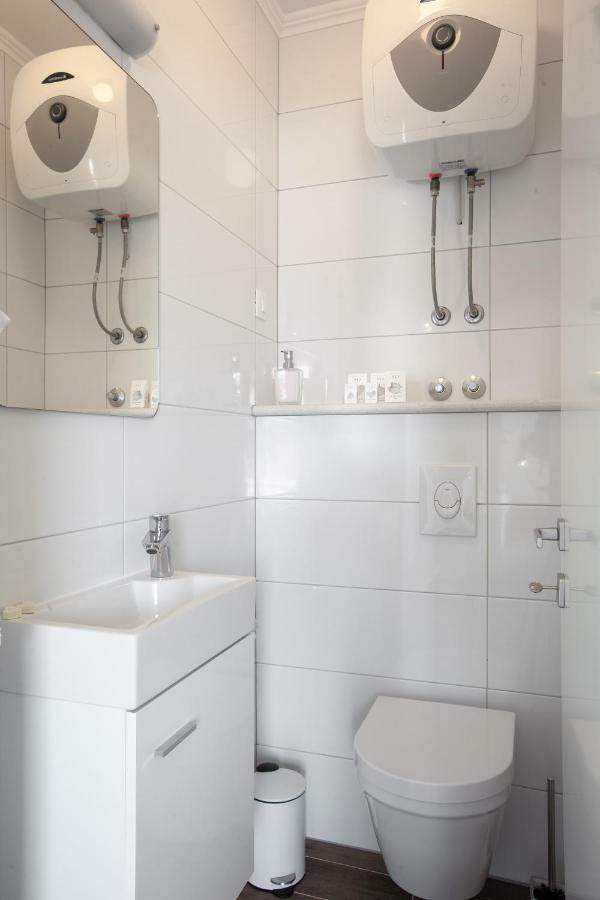 Kvasina Apartments Zadvarje Buitenkant foto