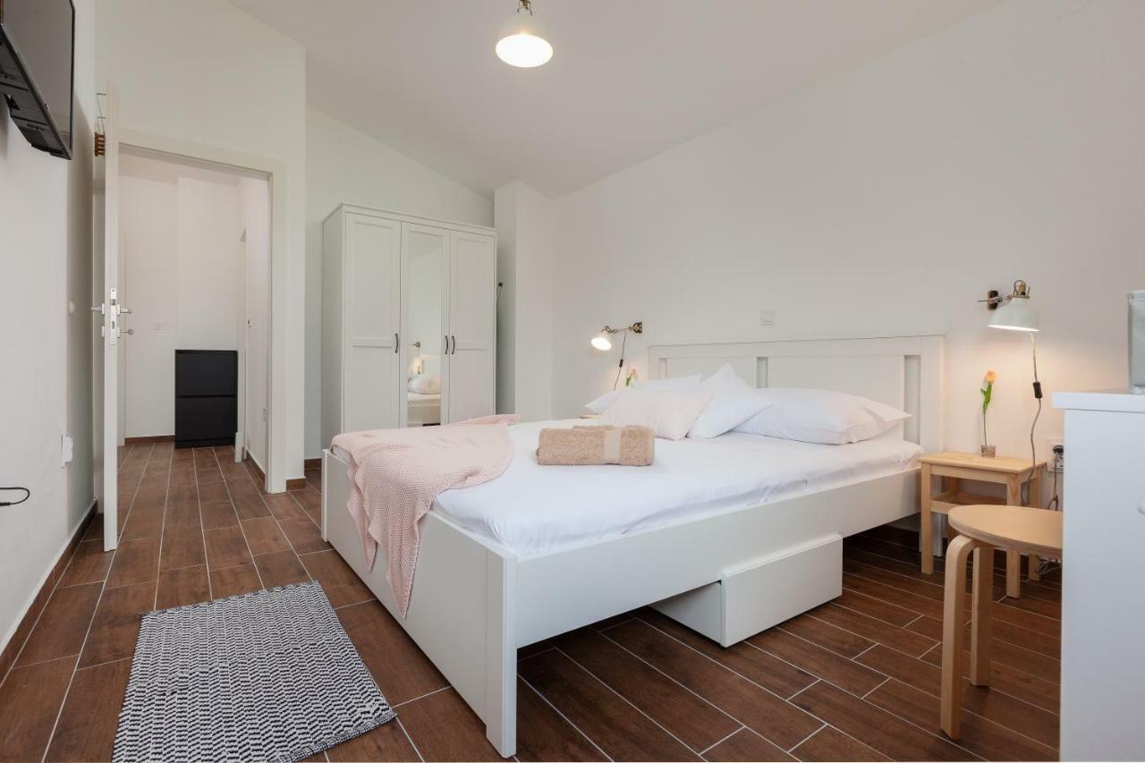 Kvasina Apartments Zadvarje Buitenkant foto